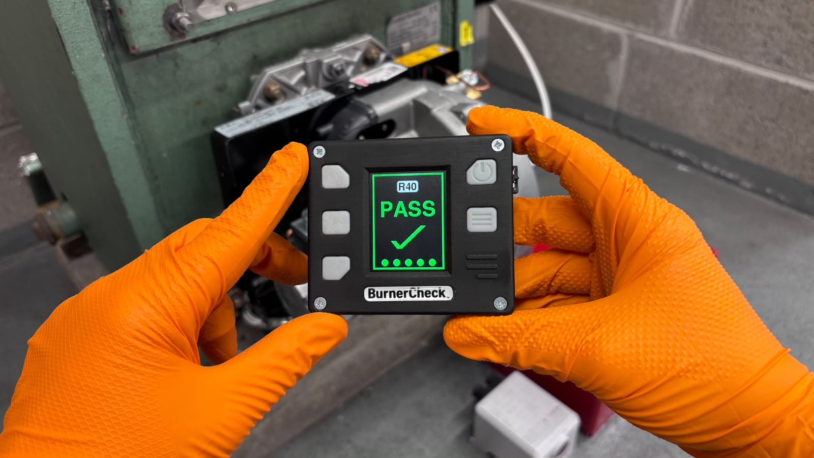 Step 7: The BurnerCheck will display a PASS, WEAK or FAIL result depending on the photocell's condition.