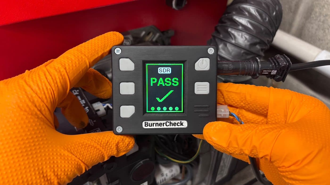 Step 7: The BurnerCheck will display a PASS, WEAK or FAIL result depending on the photocell's condition.